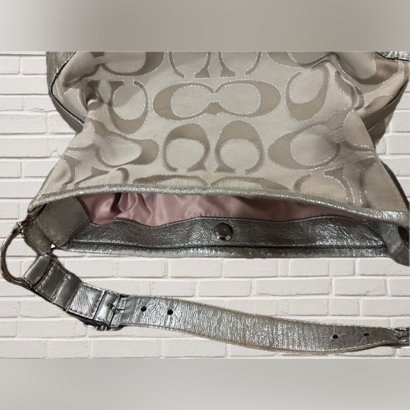 Coach Signature Metallic Silver Hobo Shoulder Bag Purse B1225-15731 Pink Lining - Picture 4 of 14